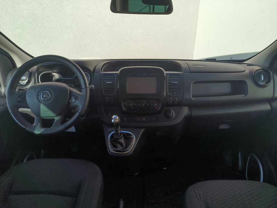 Opel Vivaro 1.6CDTi  5míst