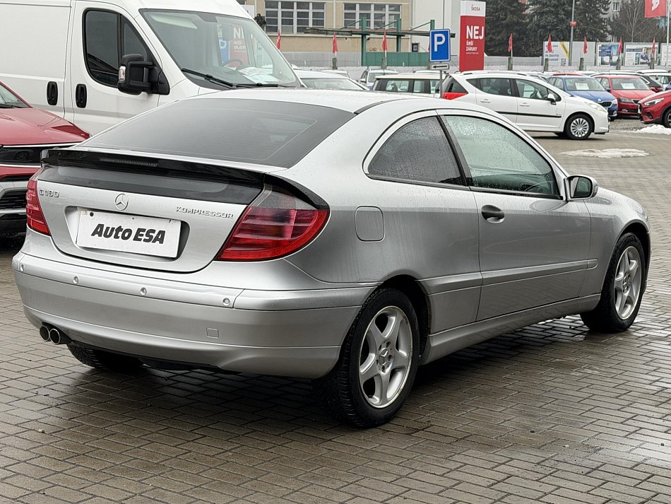 Mercedes-Benz Třída C 1.8i 