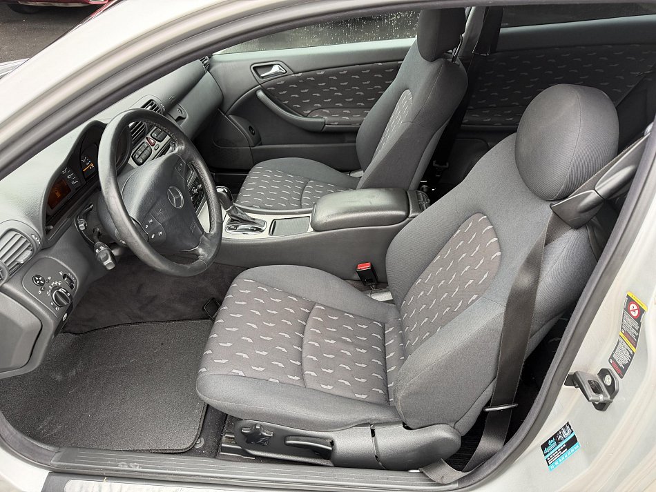 Mercedes-Benz Třída C 1.8i 