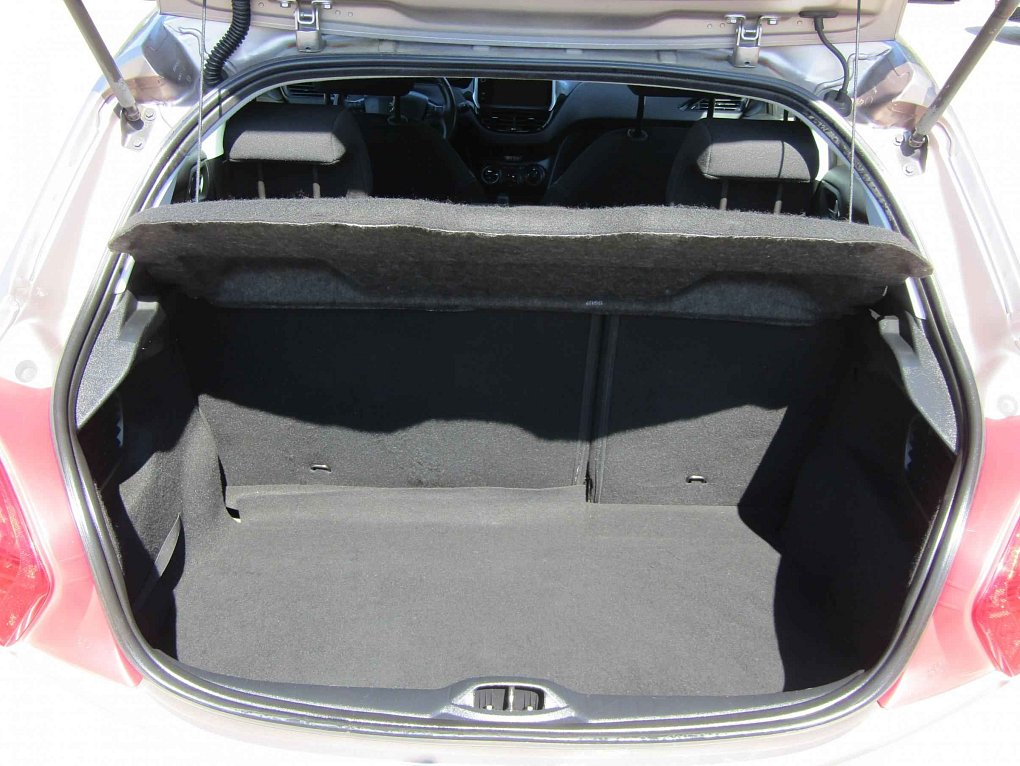 Peugeot 208 1.2i 