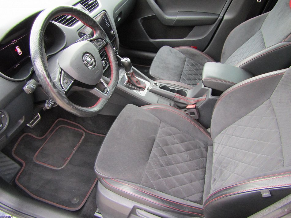 Škoda Octavia III 2.0 TDi  4x4