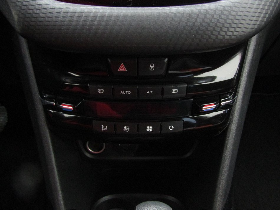 Peugeot 2008 1.2PT Allure