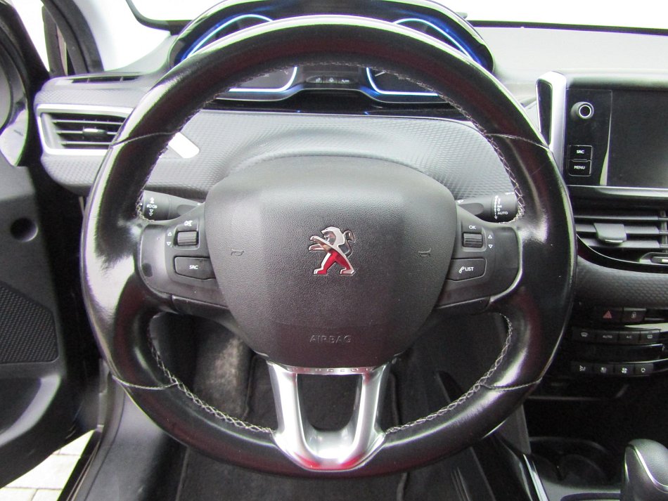 Peugeot 2008 1.2PT Allure