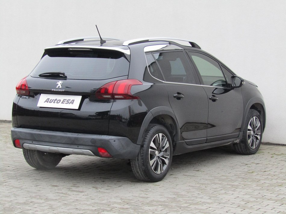 Peugeot 2008 1.2PT Allure