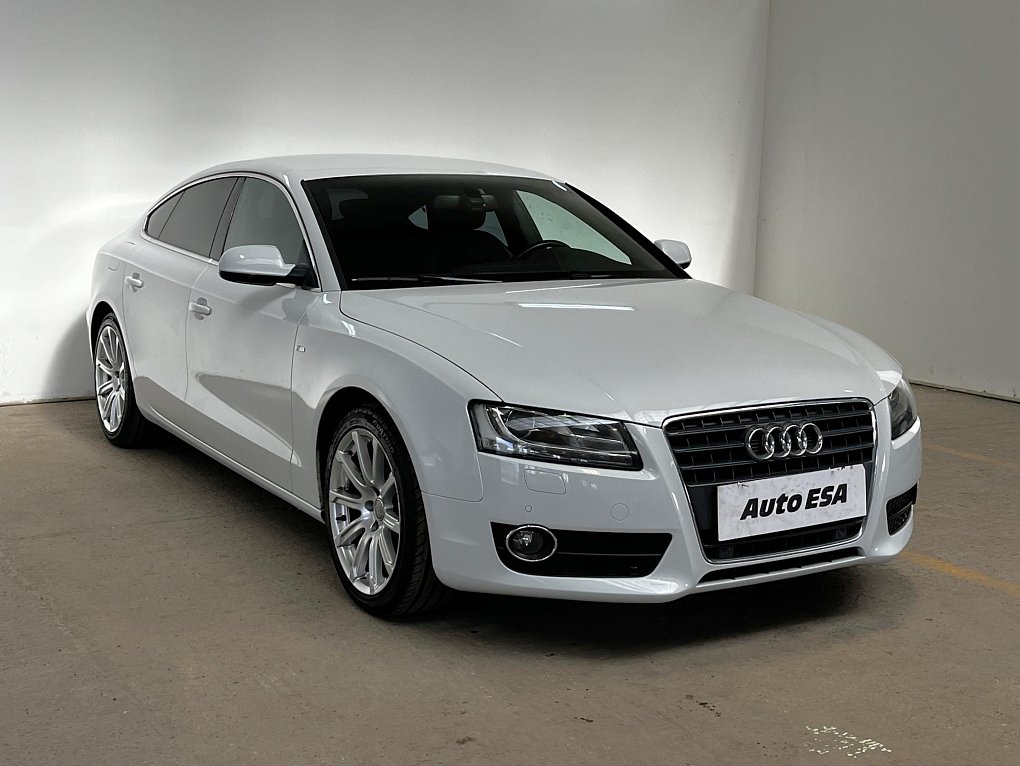 Audi A5 2.0 TDi S-line
