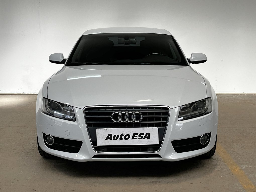 Audi A5 2.0 TDi S-line
