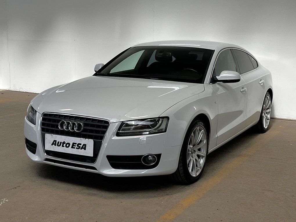 Audi A5 2.0 TDi S-line