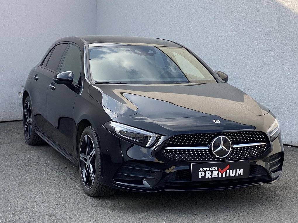 Mercedes-Benz Třída A 1.3  A250e