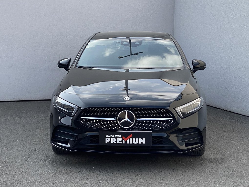 Mercedes-Benz Třída A 1.3  A250e