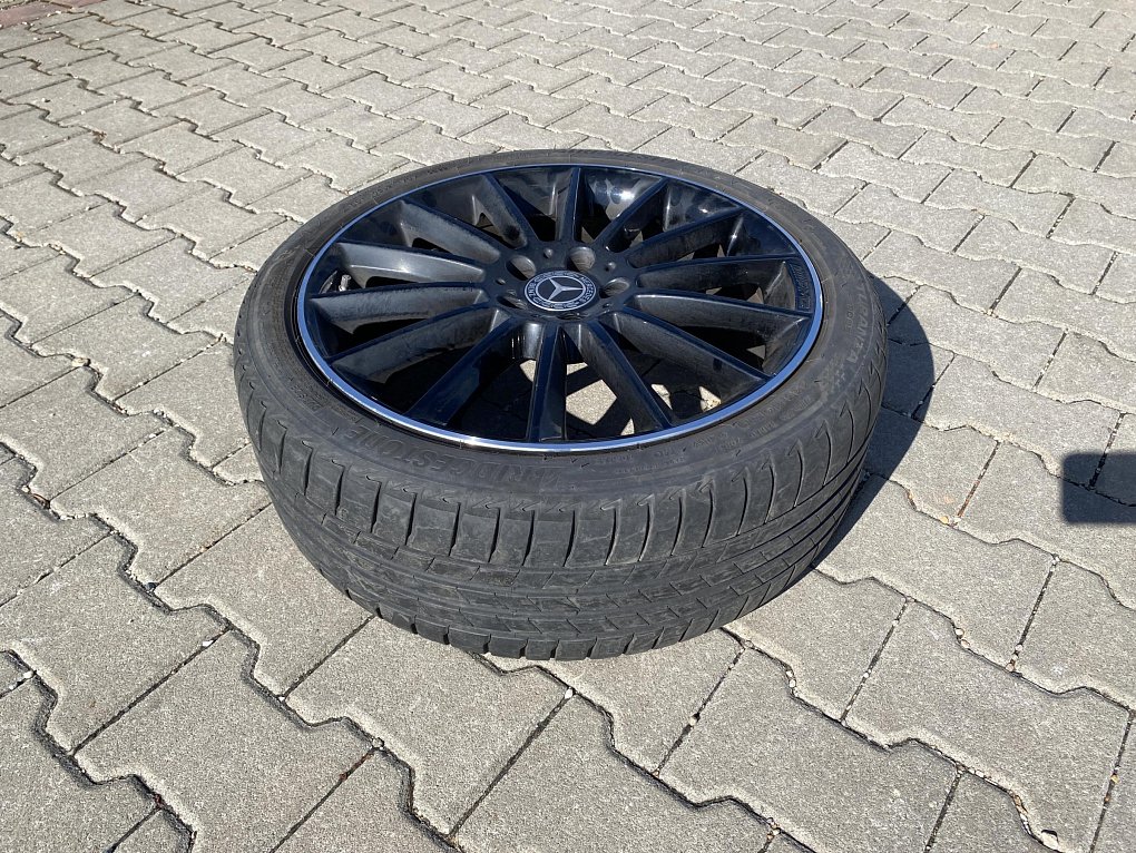 Mercedes-Benz Třída A 1.3  A250e