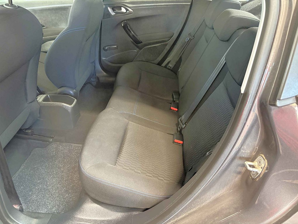 Peugeot 208 1.2 PT 