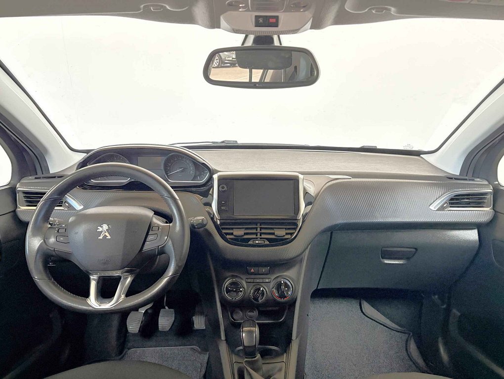 Peugeot 208 1.2 PT 