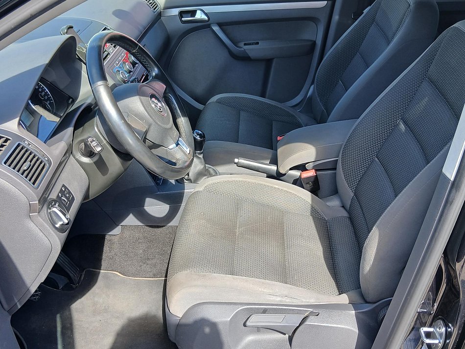 Volkswagen Touran 1.6 TDi 