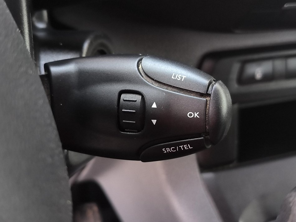 Citroën Jumpy 2.0HDi  L2 6míst