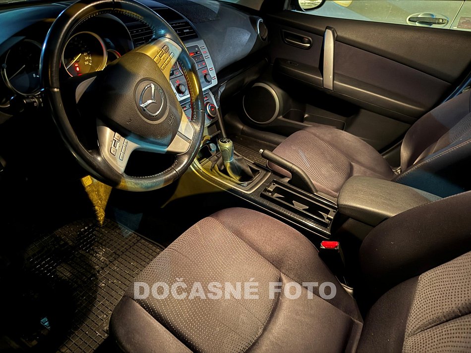 Mazda 6 2.0 i 