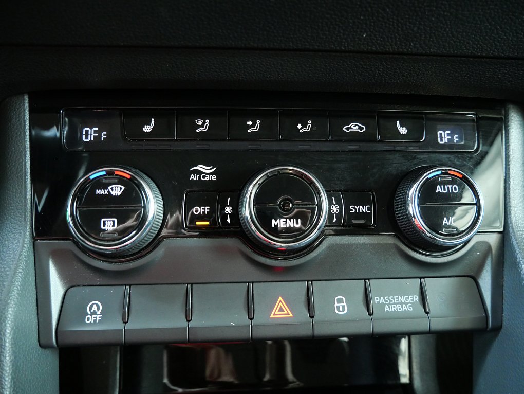 Škoda Karoq 2.0TDi Ambition 4x4