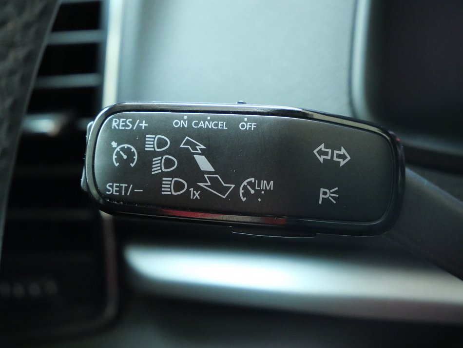 Škoda Karoq 2.0TDi Ambition 4x4