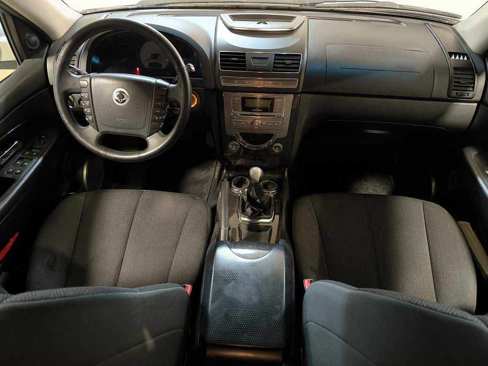 SsangYong Rexton 2.0 XDi  4x4, 7míst