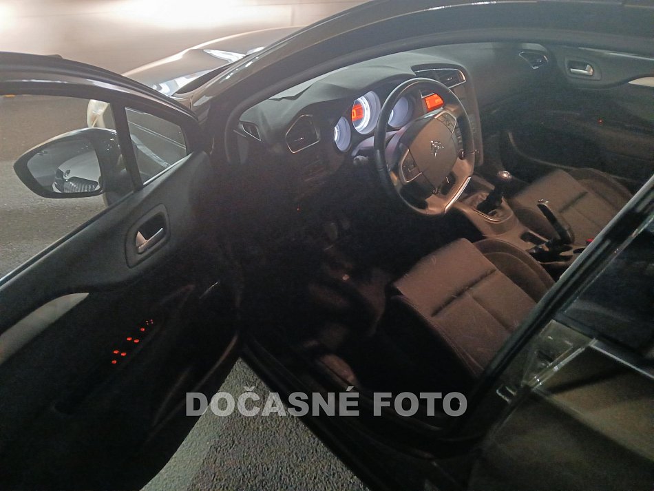 Citroën C4 1.6 VTi 