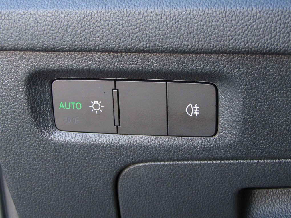 Škoda Octavia IV 1.5 TSi m-HEV Selection