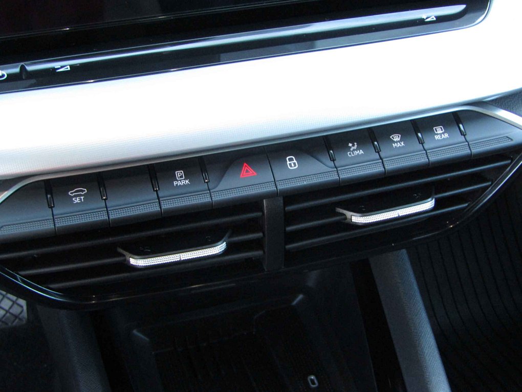 Škoda Octavia IV 1.5 TSi m-HEV Selection