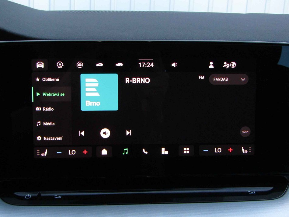 Škoda Octavia IV 1.5 TSi m-HEV Selection