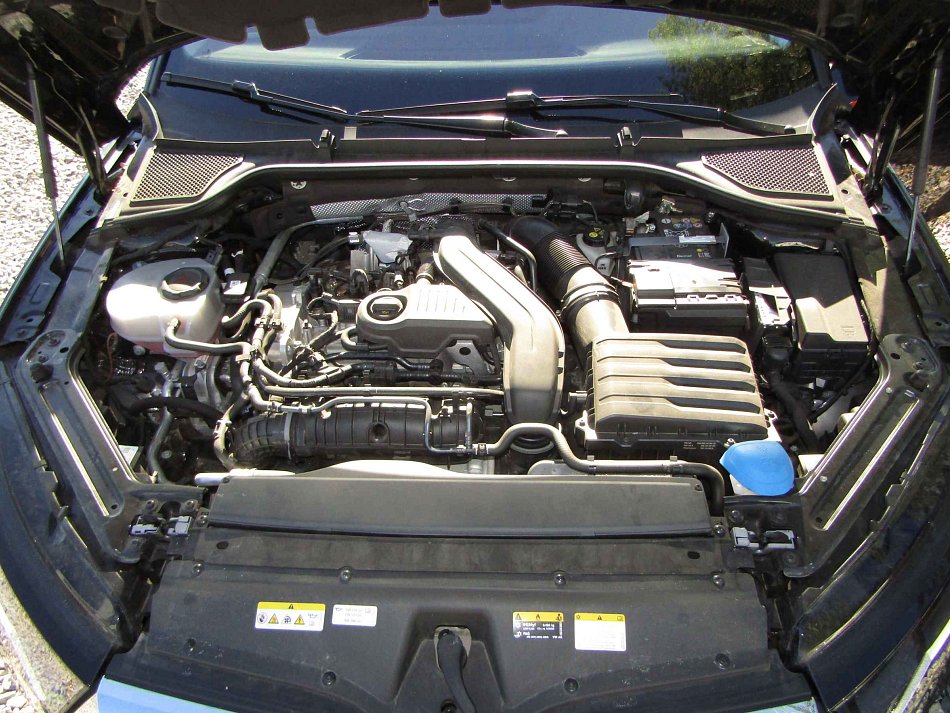 Škoda Octavia IV 1.5 TSi m-HEV Selection