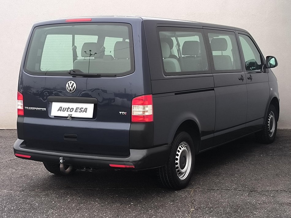 Volkswagen Transporter 2.0TDi  L2 9míst