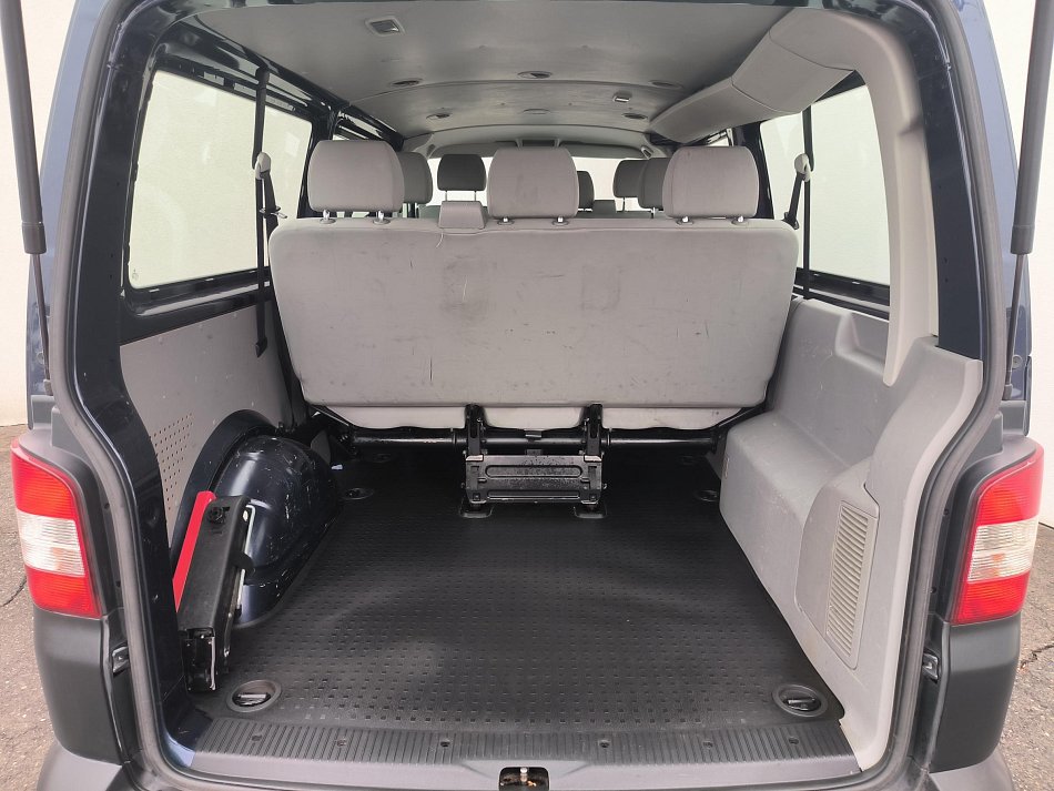 Volkswagen Transporter 2.0TDi  L2 9míst