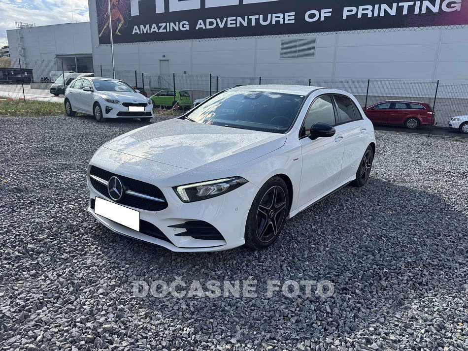 Mercedes-Benz Třída A 1.3i  A200