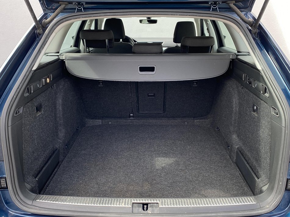 Škoda Superb III 1.4 TSi Ambition