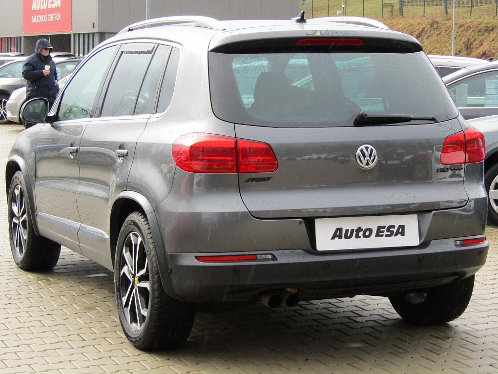 Volkswagen Tiguan 2.0 TDi 