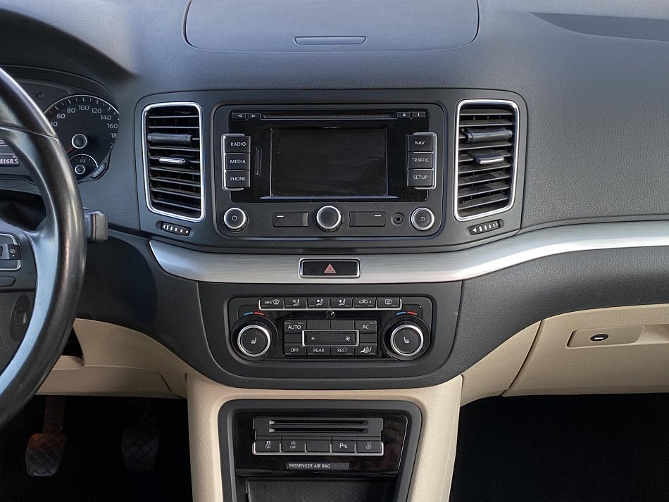 Volkswagen Sharan 2.0TDi 