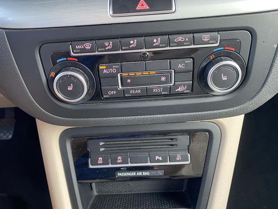Volkswagen Sharan 2.0TDi 