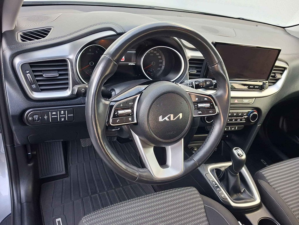 Kia Ceed 1.5 T-GDi TOP