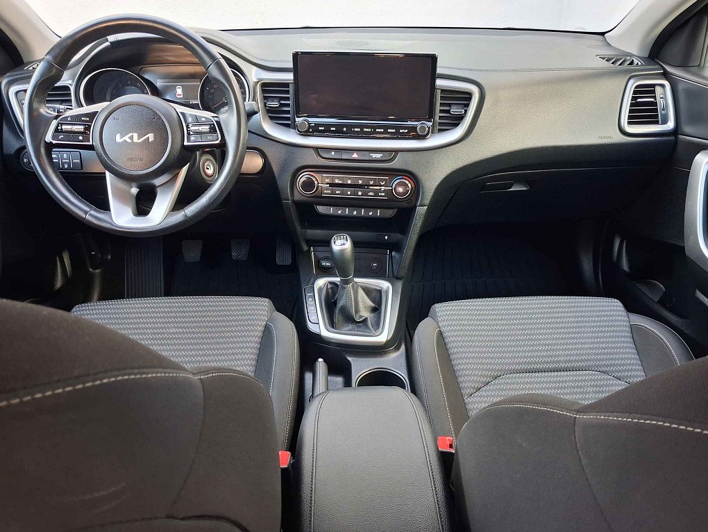 Kia Ceed 1.5 T-GDi TOP