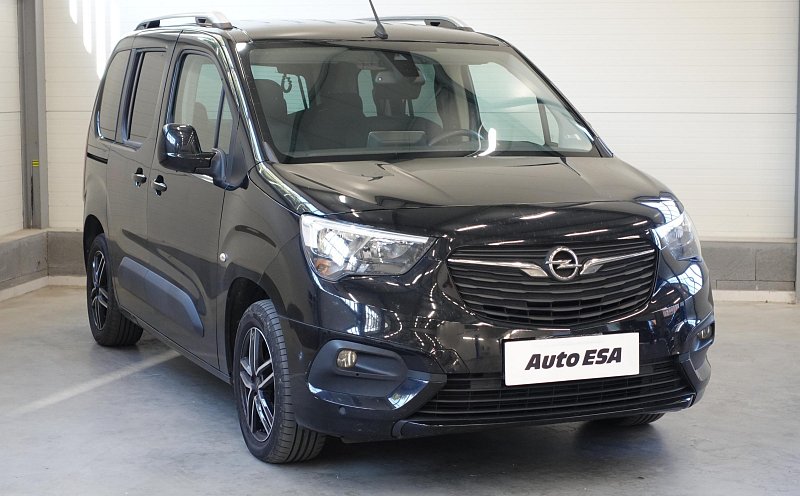 Opel Combo 1.2T 