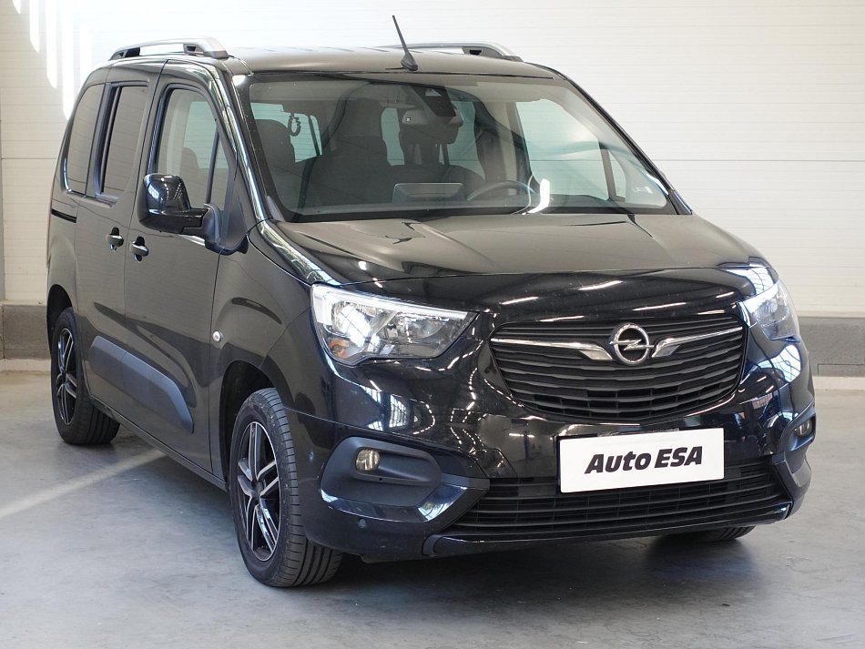 Opel Combo 1.2T 