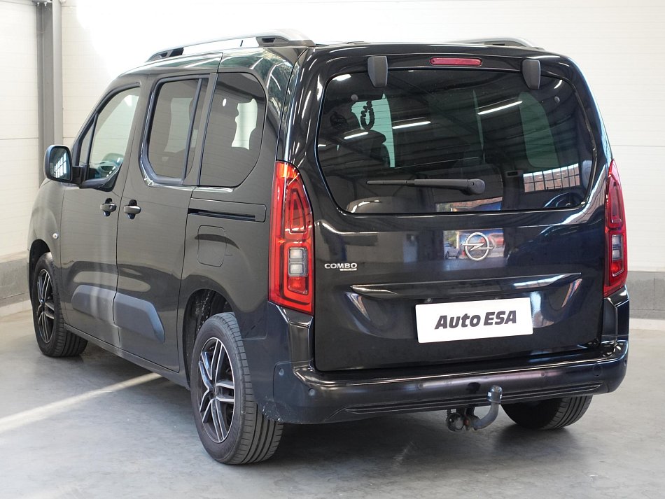 Opel Combo 1.2T 