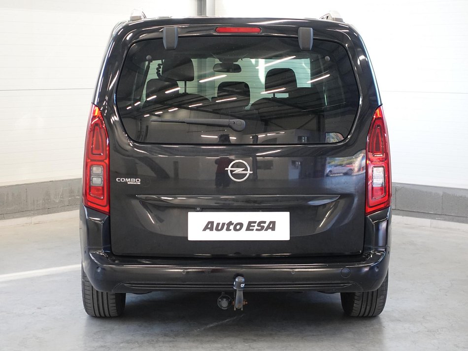 Opel Combo 1.2T 