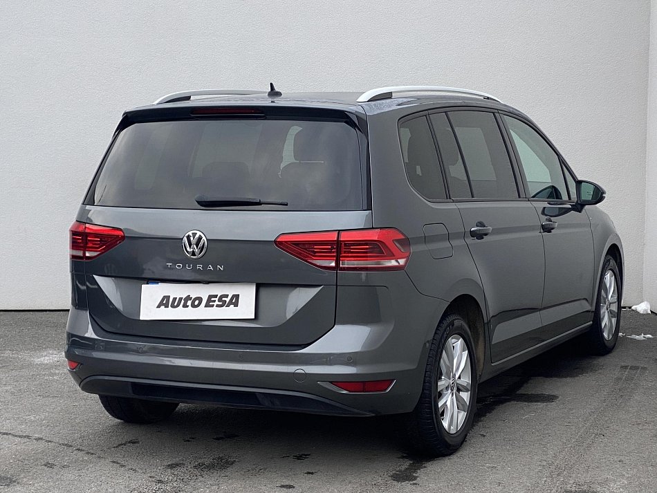 Volkswagen Touran 1.6TDi 