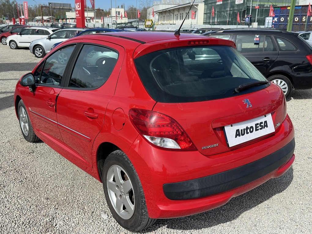 Peugeot 207 1.4i 