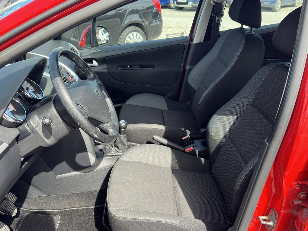 Peugeot 207 1.4i 