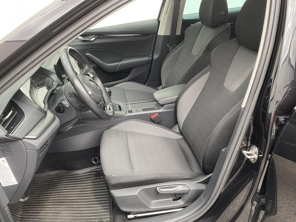 Škoda Octavia IV 1.5 TSi Ambition