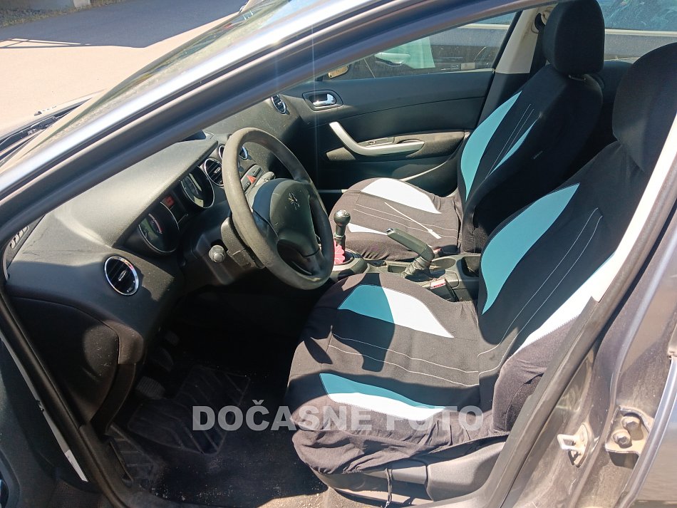 Peugeot 308 1.4i 
