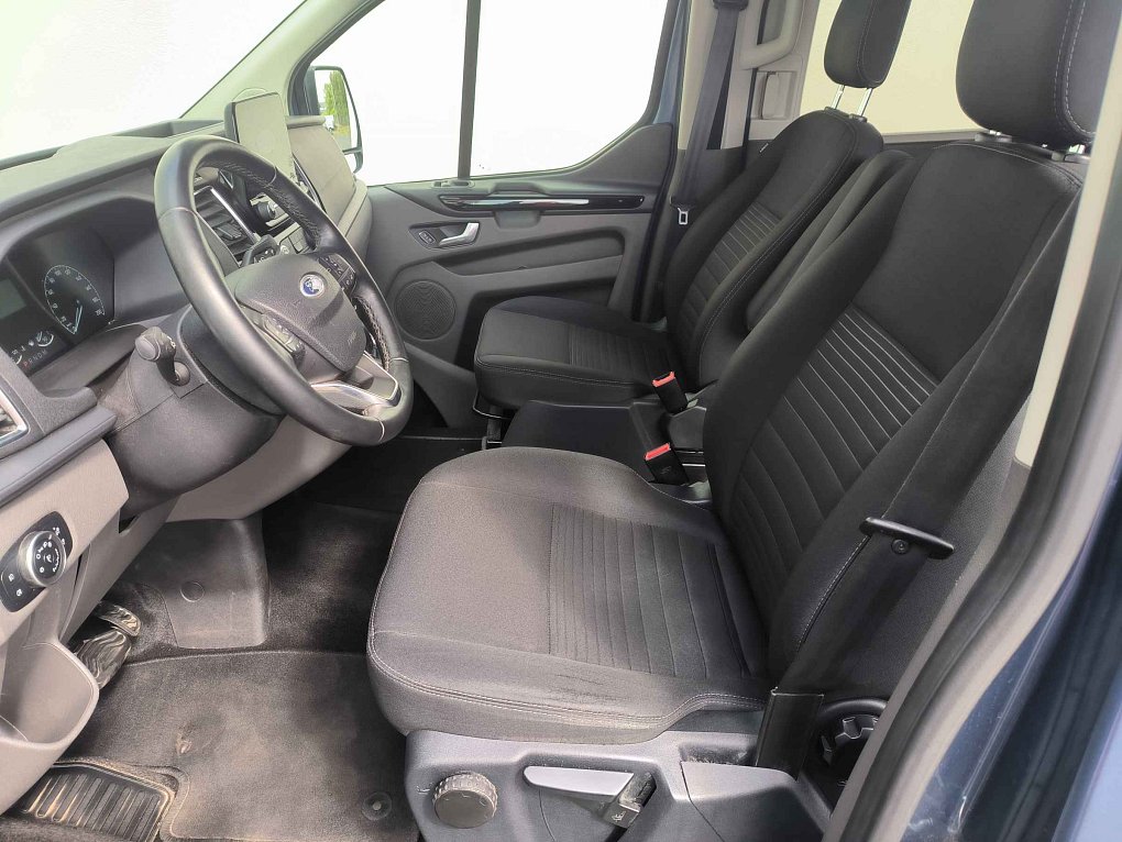 Ford Transit Custom 2.0TDCi Limited L2  5míst