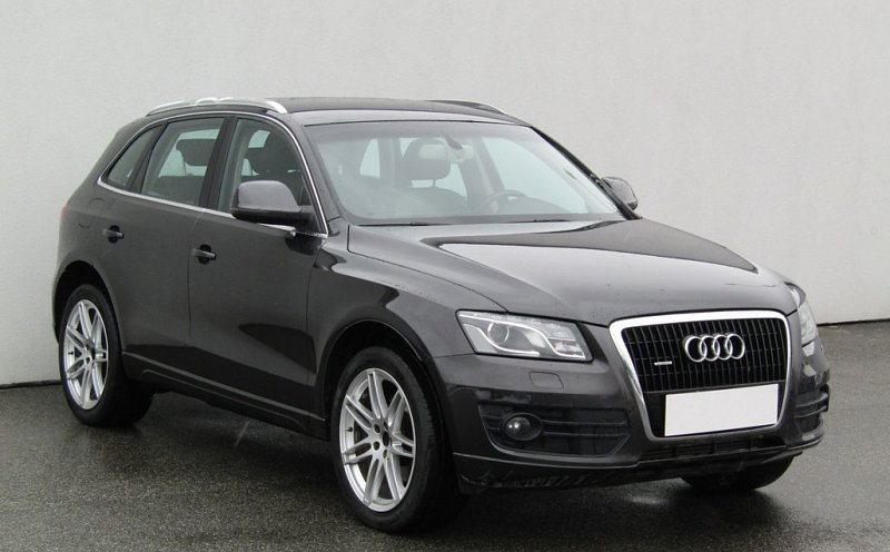 Audi Q5 2.0 TDi S-line Quattro