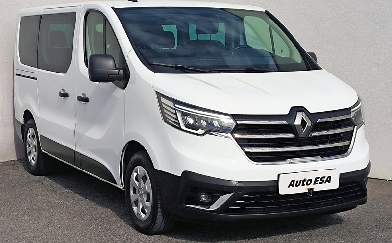 Renault Trafic 2.0dCi  L2 6míst