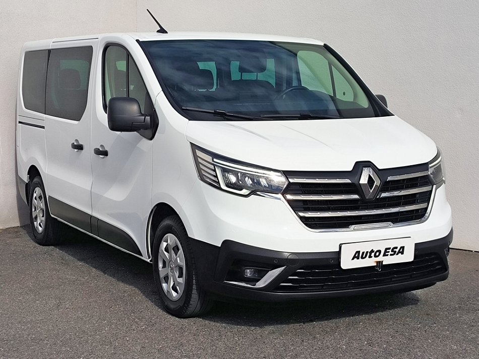 Renault Trafic 2.0dCi  L2 6míst
