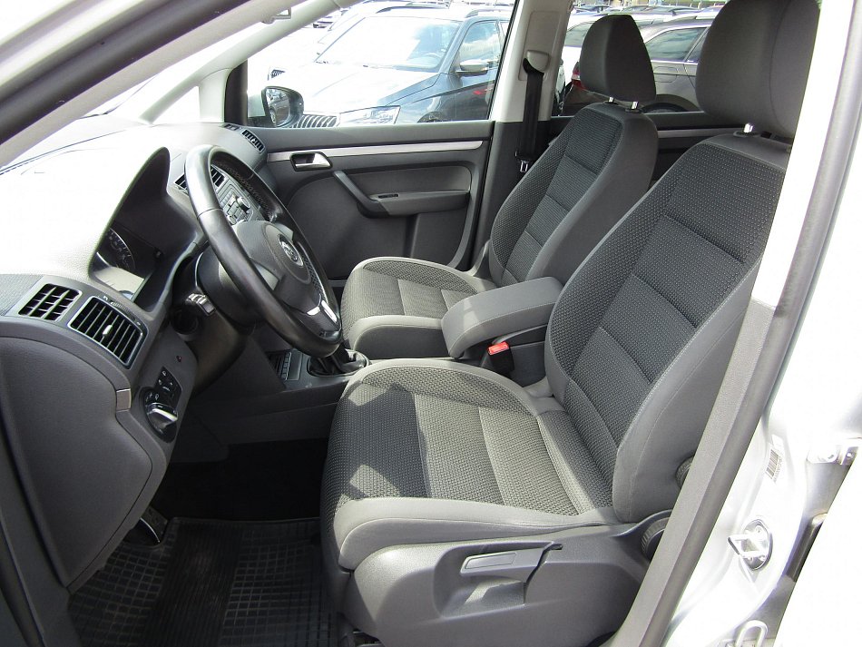 Volkswagen Touran 1.6 TDi 